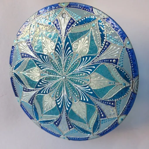 Mandala Klidu, vnitřní volnosti, Intuice a nadhledu - "Na vrcholcích Hor - Volnost" (vitráž do okna)