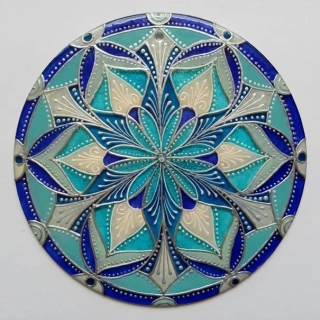 Mandala Klidu, vnitřní volnosti, Intuice a nadhledu - "Na vrcholcích Hor - Volnost" (vitráž do okna)